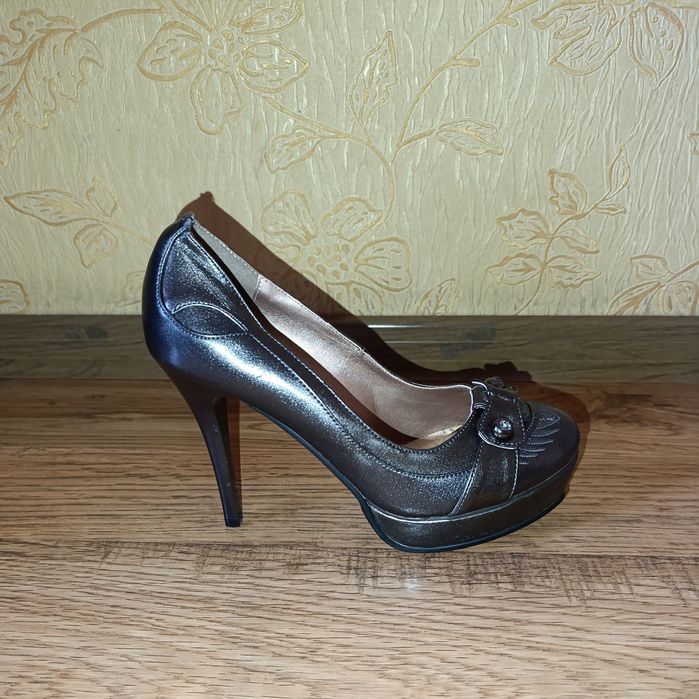 Новые туфли. Новые туфли.