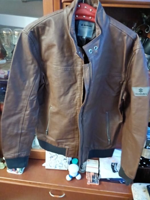Suzuki Яке оригинално кожено Сузуки