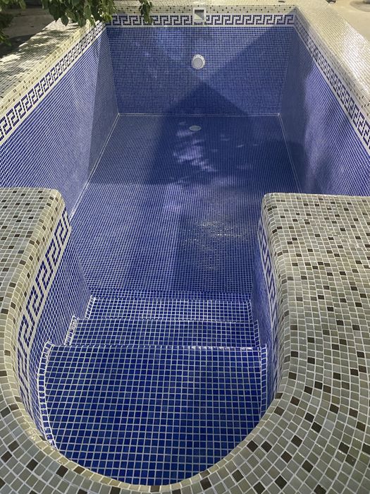 Чистка бассейнов реставрация подготовка к лету замена песка