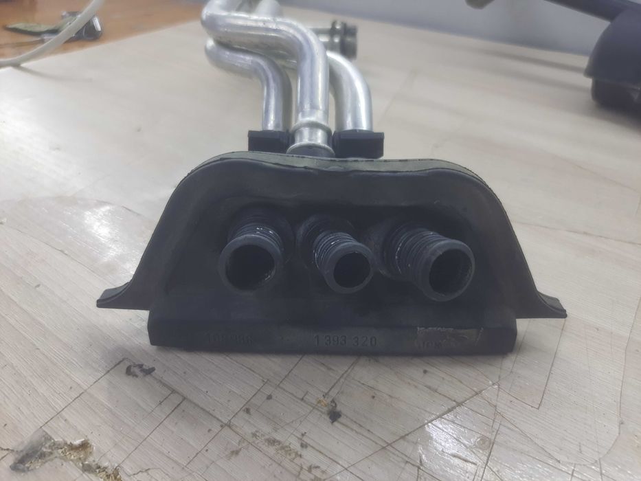 Тройник печки Е36 BMW с трубками