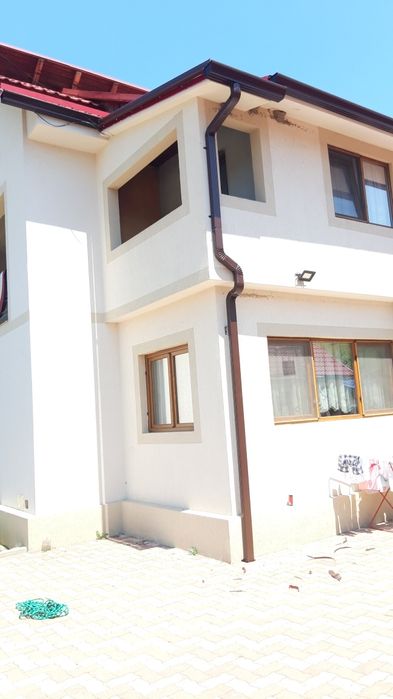 Jgheaburi & Burlane de Aluminiu fara imbinare Rectangulare