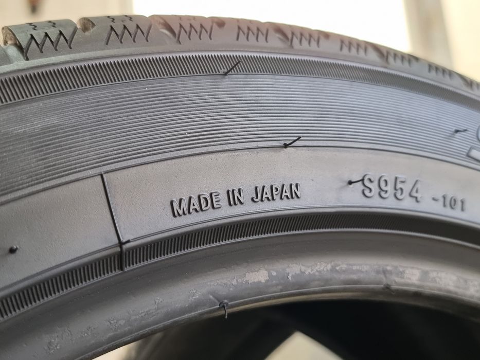 "Dot 24-23" 235/45/18 Toyo 4Броя: 650лв 8.8мм