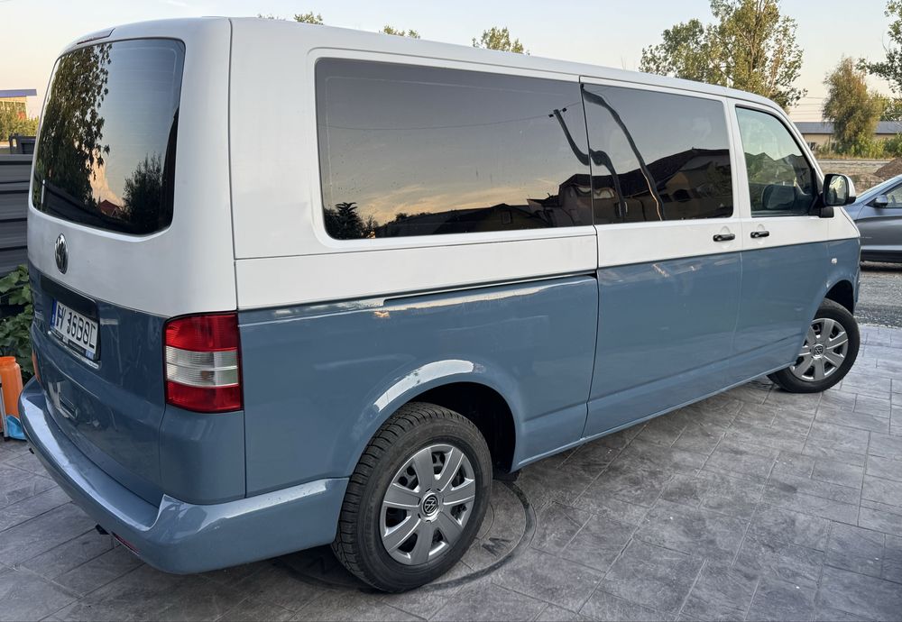 Vand VW T5 8+1 locuri 2.0 diesel