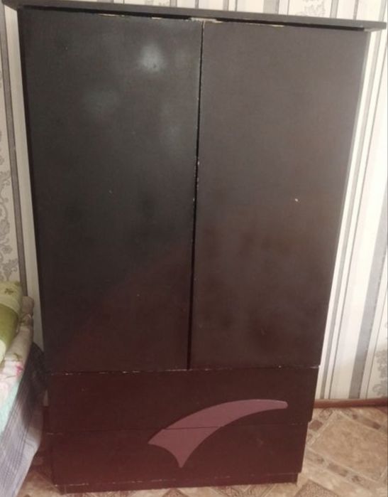 Продам шкаф небольшой