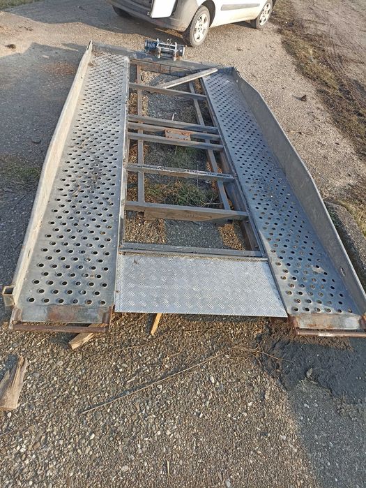 Platforma auto șasiu