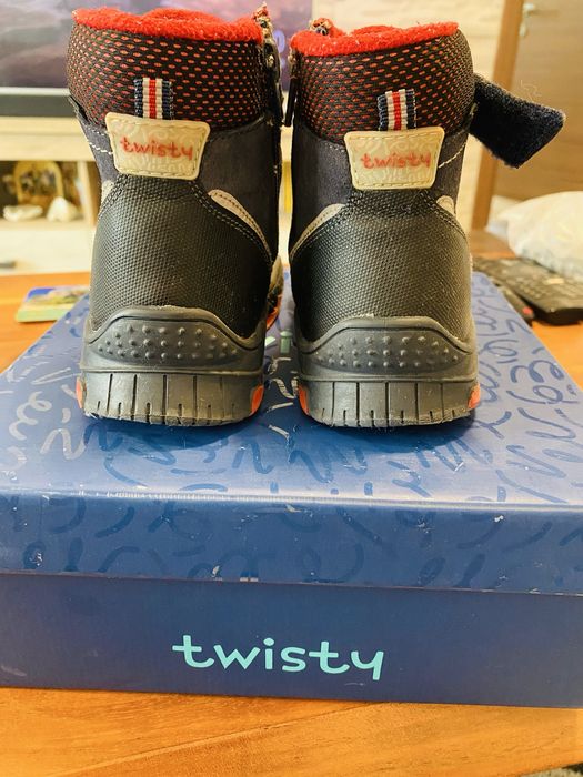 Детски боти Twisty