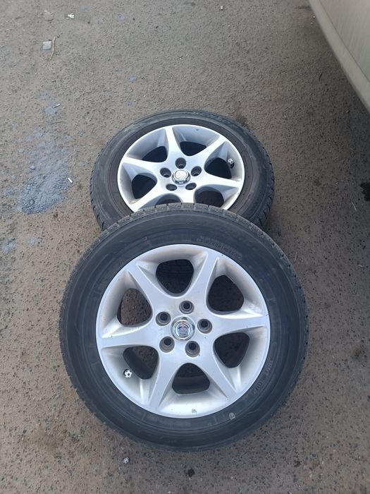 Шины с диском размером 215/60/16