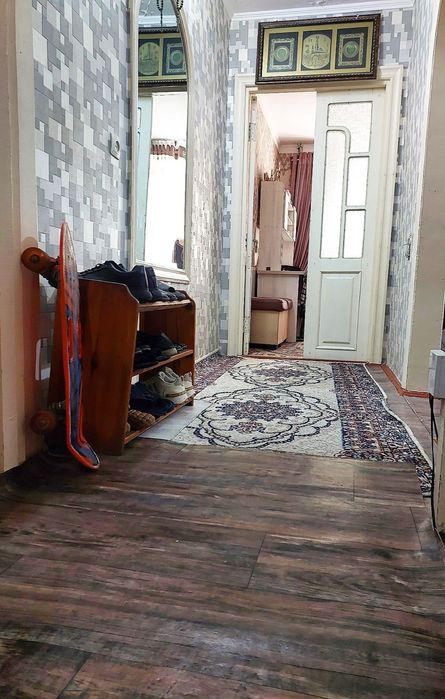 Чиланзар-22. 2/1/4. 2х6 балкон срочно продаётся квартира