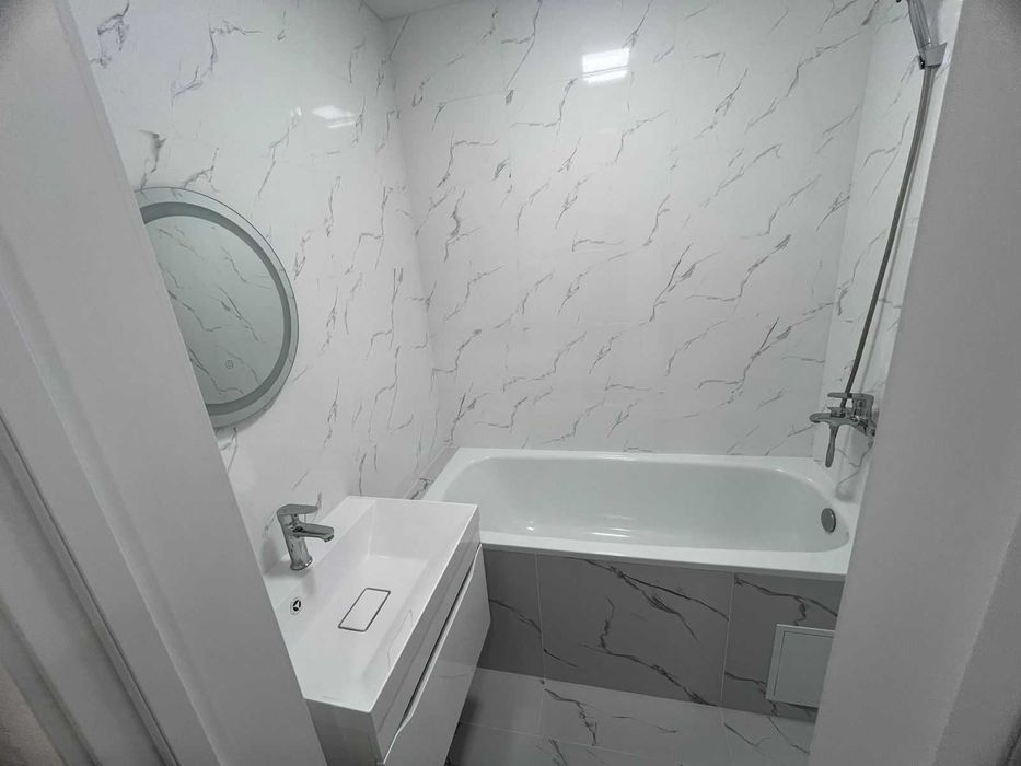 Продается 3 комн квартира Васильковский,10