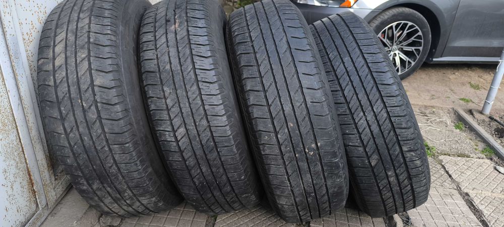 Автомобилни гуми 265/70/17; Bridgestone