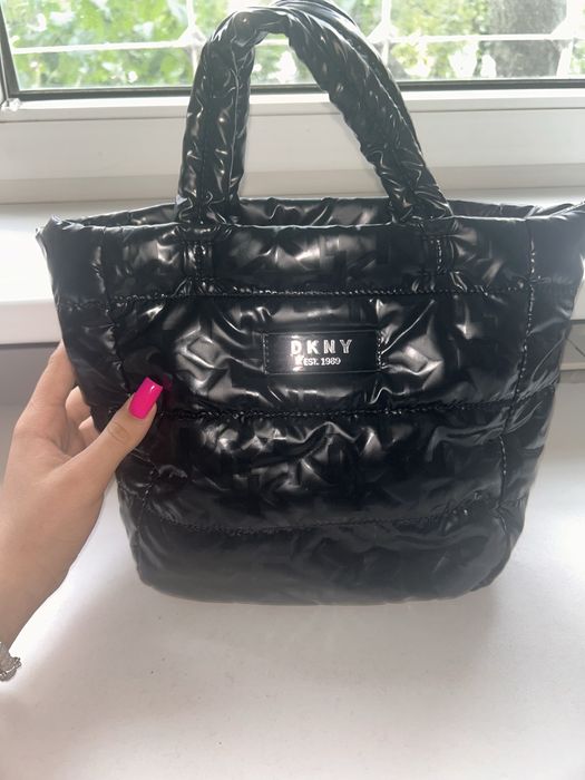 Оригинална чанта DKNY