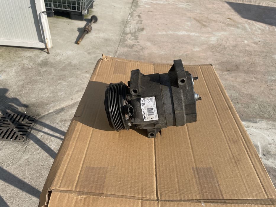 Compresor clima Renault  Trafic Opel Vivaro 2.5DCI