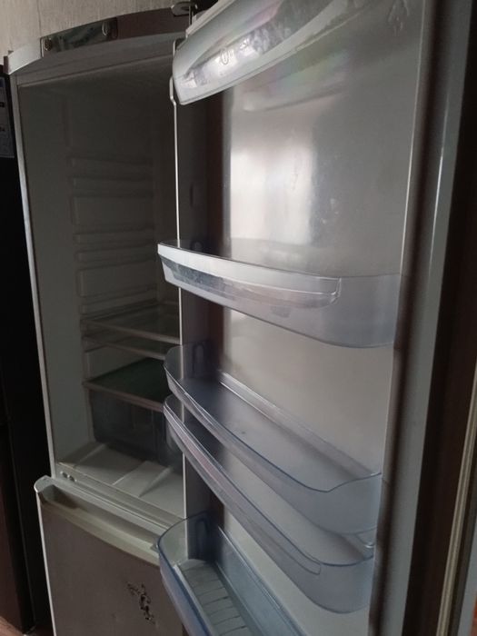 Продам холодильник Б/У