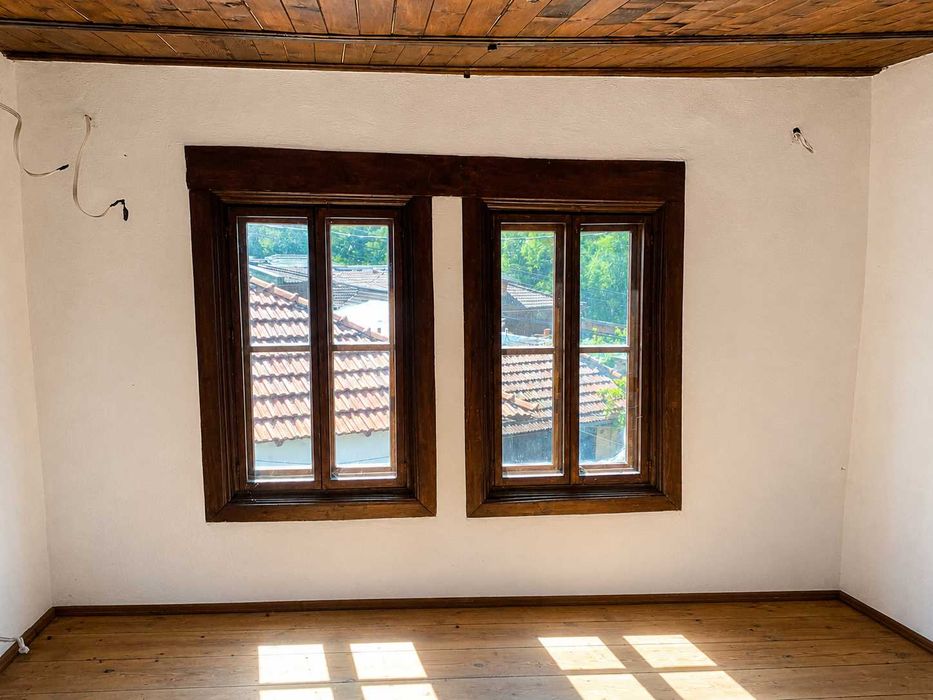 Продава се Къща в Ловеч, Вароша - 70 кв.м за 1429 €/кв.м - Снимка #6