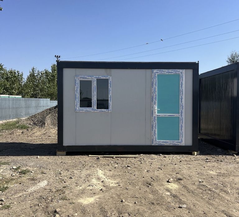 Container modular
