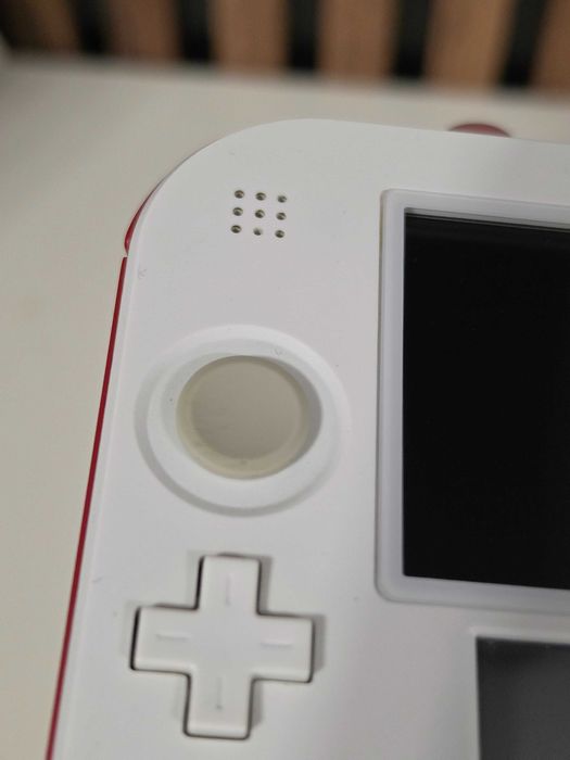 Nintendo 2DS Luma