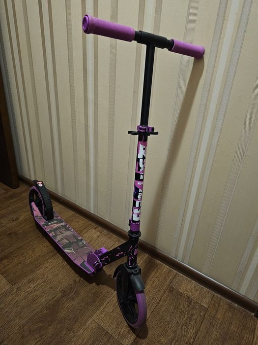 Продам классный самокат