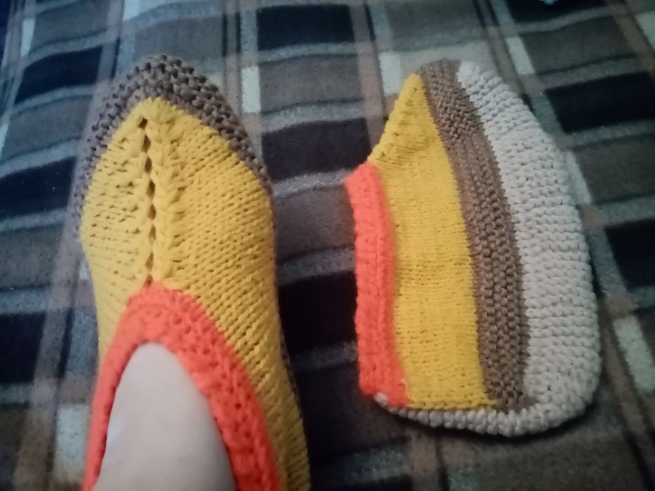 Продам вязаные следки