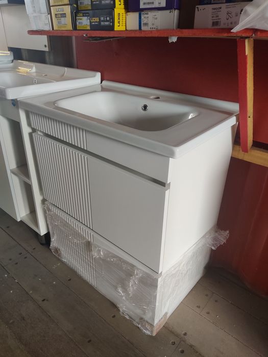 Раковина с тумбой разных размеров
