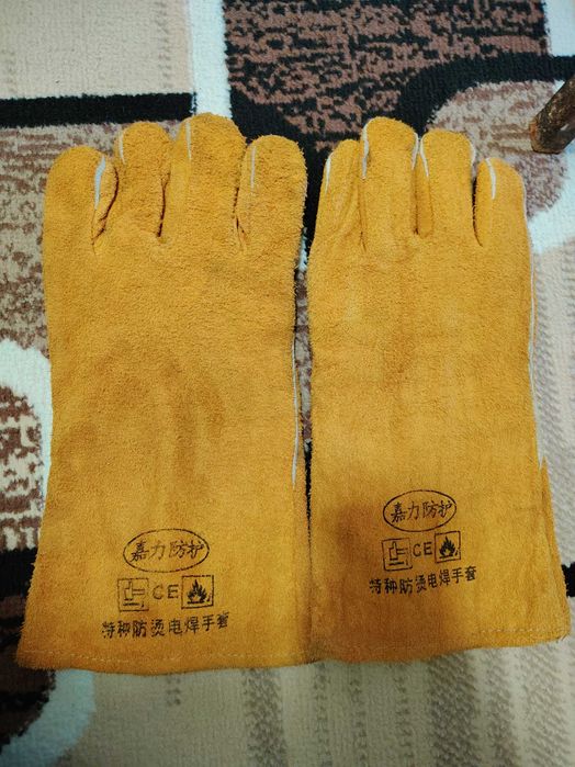 Сварочной перчатки 20.000 сом
