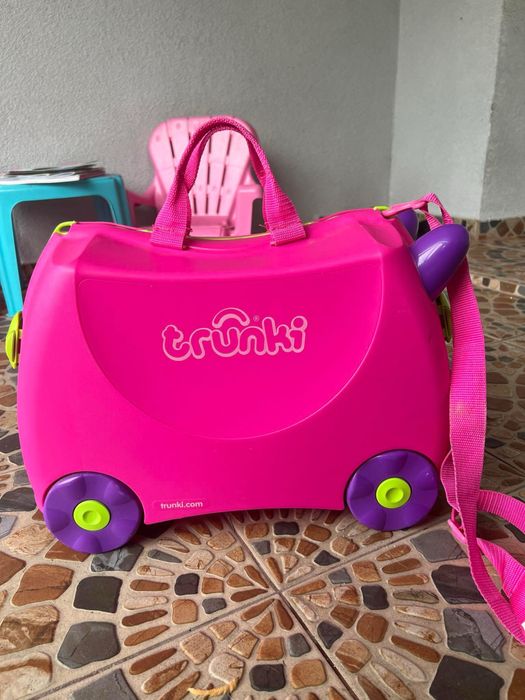 Valiza trunki noua