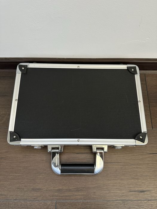 Vand pedal case / hard case pentru efecte chitara / bass