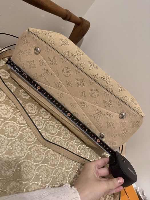 Louis Vuitton Bella Tote Mahina — оригинал
