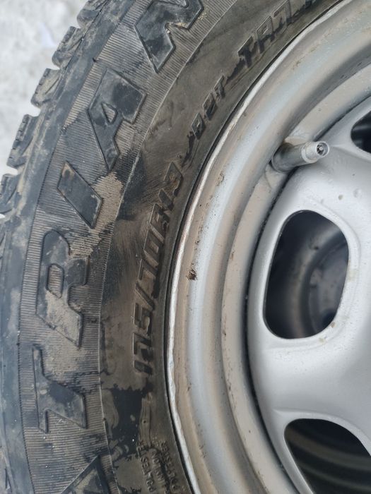 Комплект почти новой резины