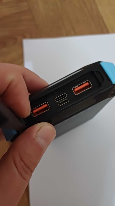 Външна голяма соларна батерия. 20000mha. Solar power bank