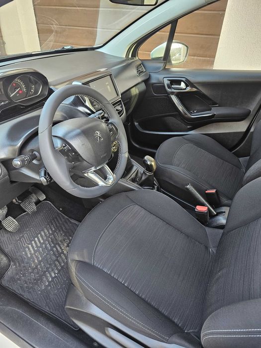 Peugeot 208 / 2020 / 1.5 Diesel / Euro 6 / 100 Cp / Kit Ambreiaj nou