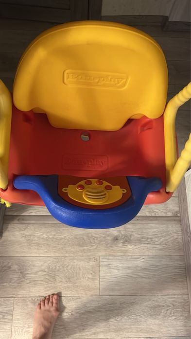 Десткая качеля , музыкальная