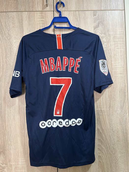 Футболни тениски