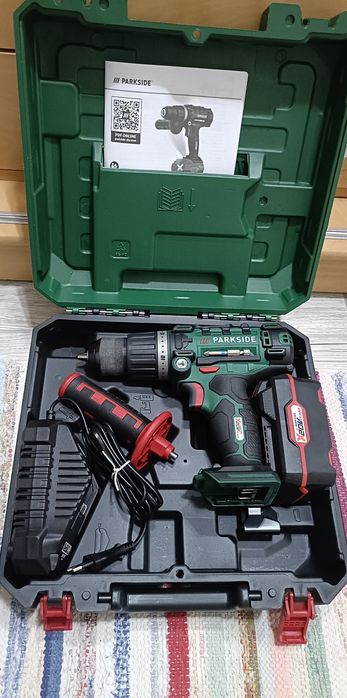 De vînzare bormașină cu percuție pe acumulator..