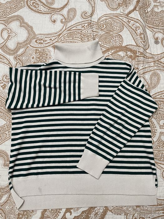 Свитер водолазка