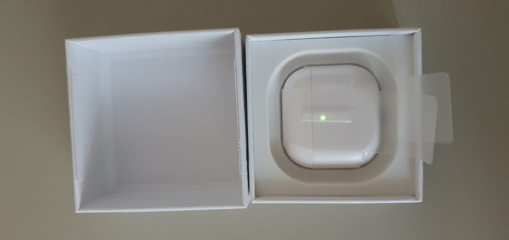 Airpods 4 (4th generation)