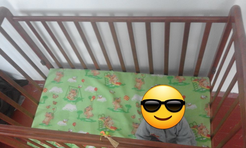 Продам детскую кроватку