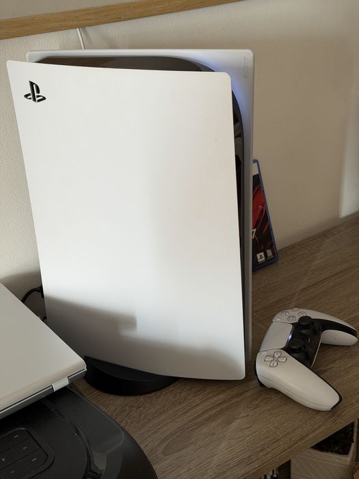Конзола - Playstation 5 disc edition 1TB