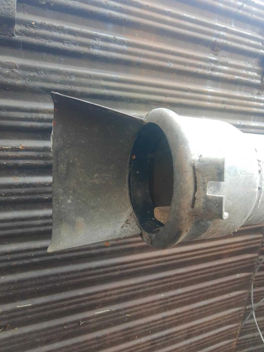 Метална, поцинкована тръба