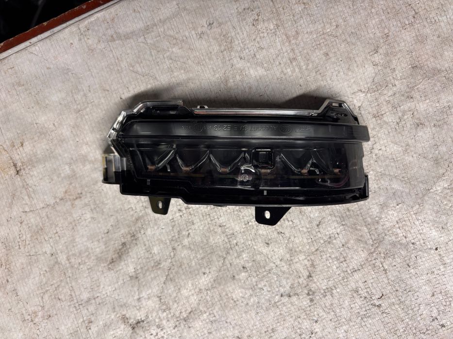 Ляв мигач в огледалото• Evoque / Velar / F-Pace