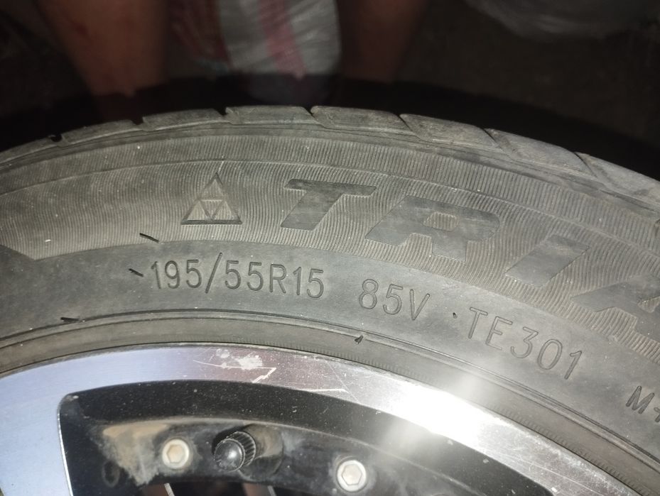 Продам шины зима и лето