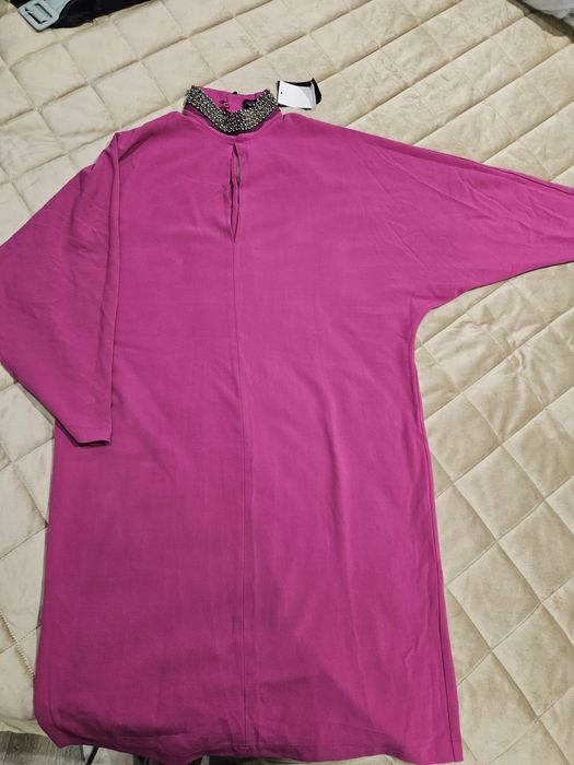 Продам яркое нарядное платье