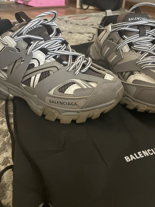 balenciaga track