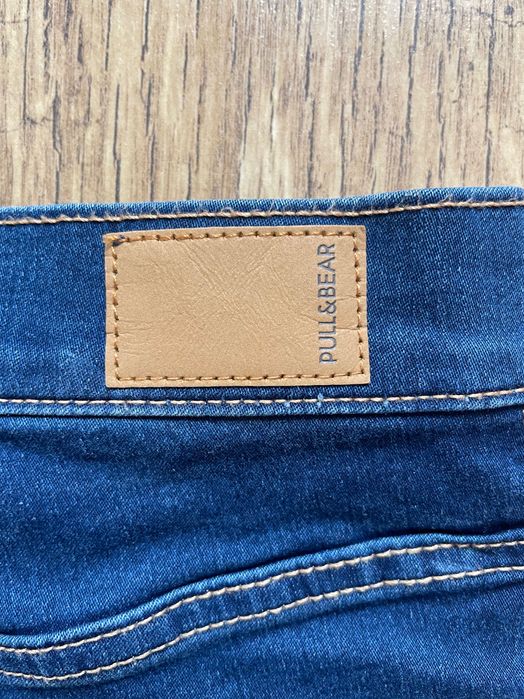 Pull&Bear Слим фит Дънки в Тъмносиньо