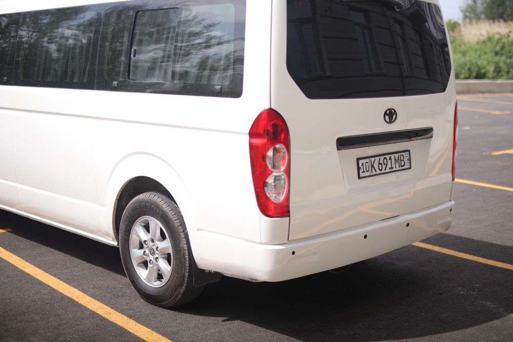 Toyota Haice 2013-yil Gaz benzin
