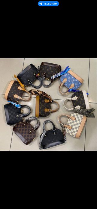 Vand en/Gros genti de dama