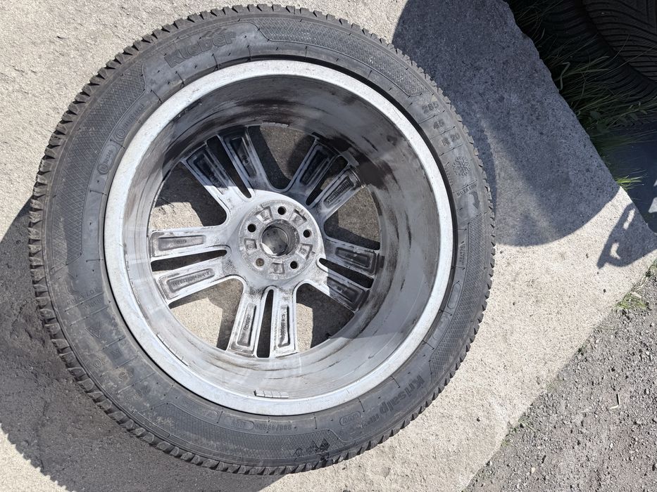 Комплект гуми с джанти audi Q7