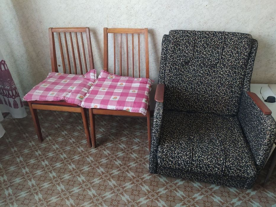 Диван-кровать + 2 кресла