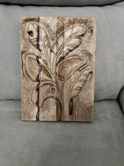 Пано дърворезба Кала