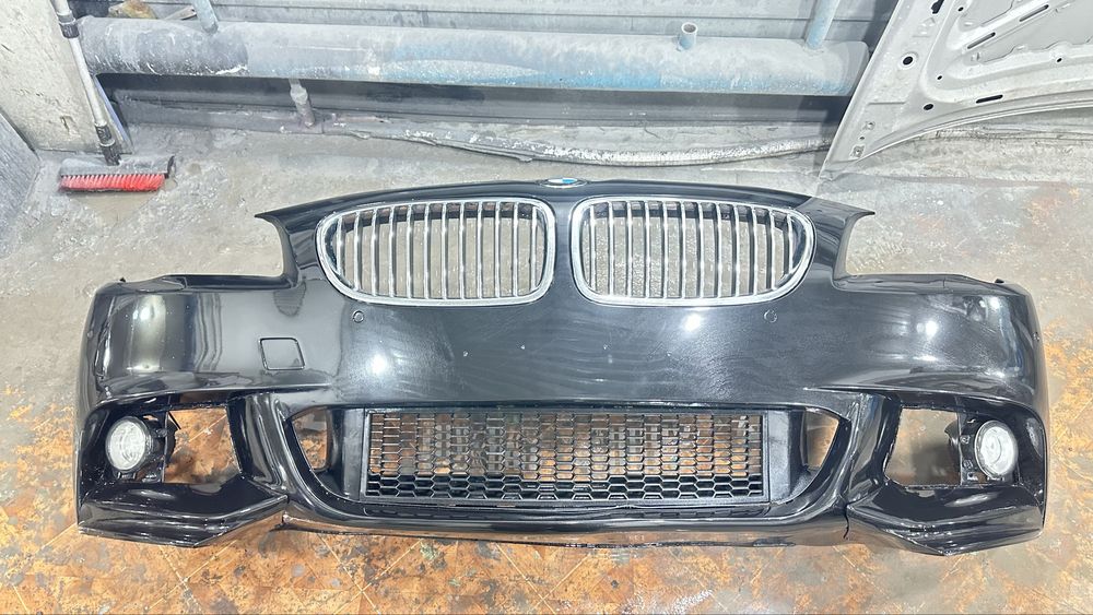 Бампер передний на бмв ф 10