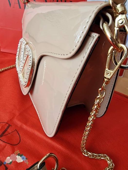Geanta nude Vltn, Italia  logo metalic auriu, saculet inclus